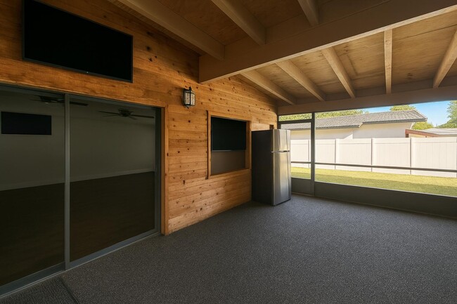 property at 4205 Hayes St