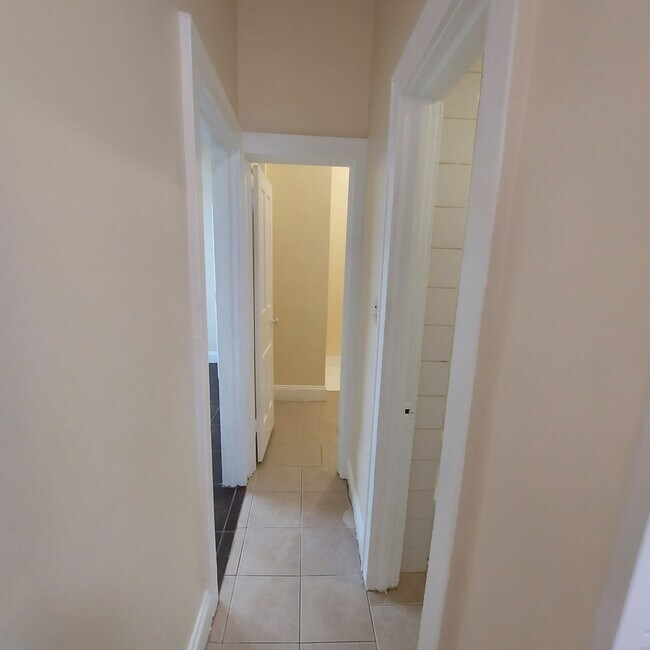 14 N Main St in Phillipsburg, NJ - Building Photo - Building Photo