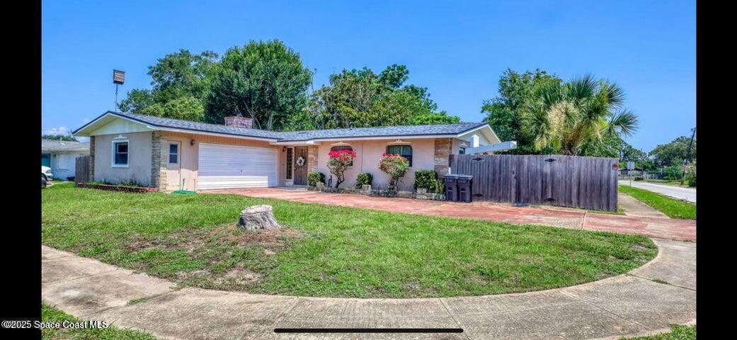 2900 Jasmine St in Titusville, FL - Building Photo