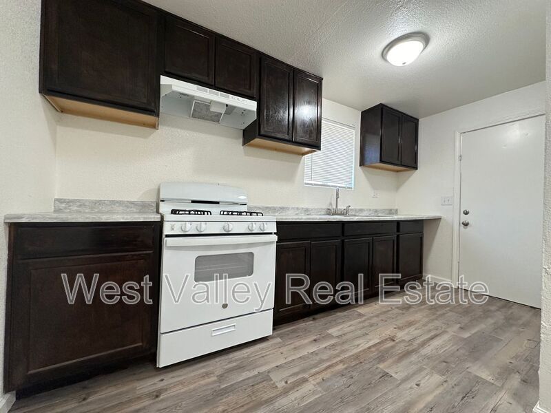 616 5th St in Taft, CA - Building Photo