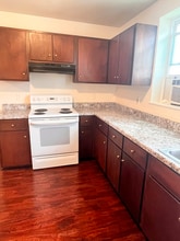 213 W Court St in Woodstock, VA - Building Photo - Building Photo