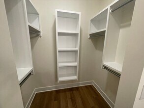 3809-3811 S Bluelake Ct in Wichita, KS - Building Photo - Building Photo