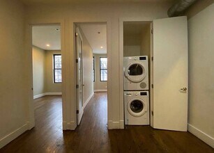 1076 Greene Ave, Unit 2 in Brooklyn, NY - Building Photo - Building Photo