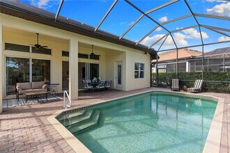 6534 Caldecott Dr in Naples, FL - Building Photo - Building Photo