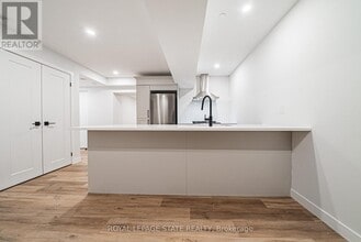 555 Sanatorium Rd in Hamilton, ON - Building Photo - Building Photo