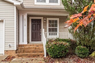 5713 Orchard Beach Ln in Raleigh, NC - Building Photo - Building Photo
