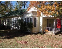 103 N School St in Fayetteville, AR - Building Photo