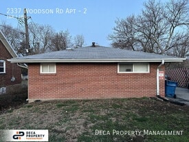 2337 Woodson Rd in Overland, MO - Building Photo