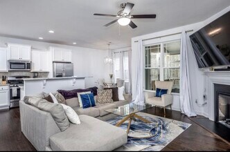 264 Wembley Dr in Clayton, NC - Foto de edificio - Building Photo