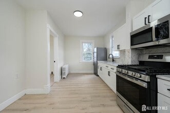 775 Central Pl in Perth Amboy, NJ - Building Photo - Building Photo