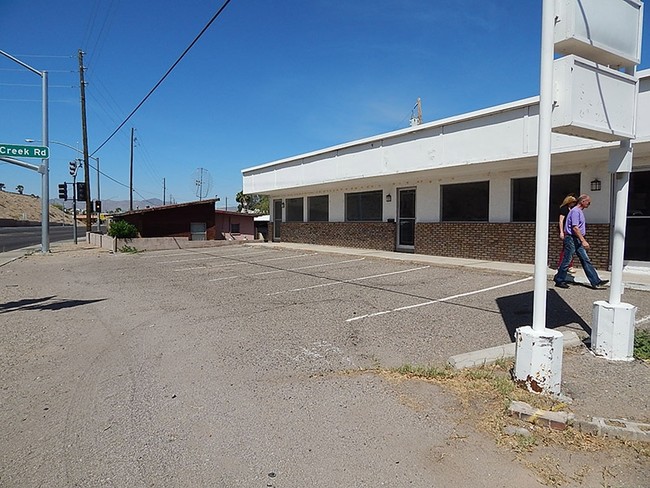 Riverfront Mobile Estates in Bullhead City, AZ - Building Photo - Building Photo