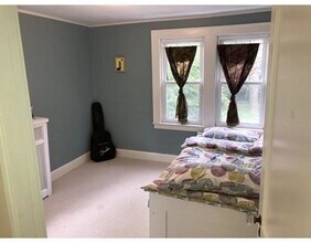 39 Walter St, Unit 1 in Newton, MA - Foto de edificio - Building Photo