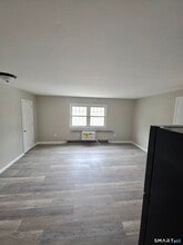 9 Peggy Ln in East Lyme, CT - Building Photo - Building Photo