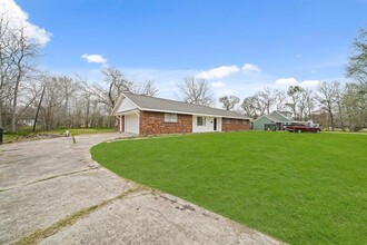 7265 Ashburn St in Houston, TX - Building Photo - Building Photo