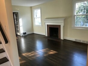 131 Rosedale Cir in Winston-Salem, NC - Building Photo - Building Photo