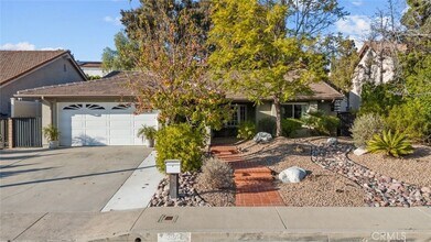 13247 Mission Tierra Way in Los Angeles, CA - Building Photo - Building Photo
