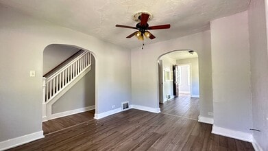 460 Penn Ave in Midland, PA - Building Photo - Building Photo