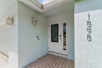 1595 Old Cypress Trail in Wellington, FL - Building Photo - Building Photo