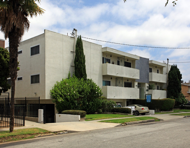 Manorwood Apartments in Inglewood, CA - Foto de edificio - Building Photo