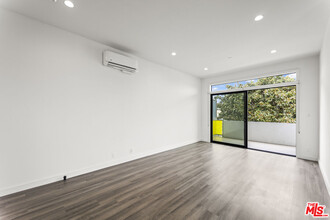 1254 9th St in Santa Monica, CA - Building Photo - Building Photo