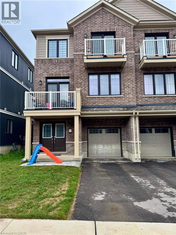 property at 12 Norwich Cres