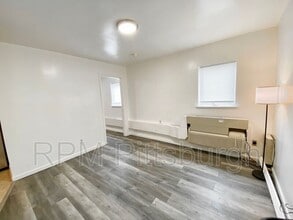 932 Penn Ave in Turtle Creek, PA - Building Photo - Building Photo
