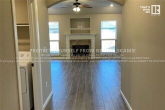 4490 W Newton Ave in Fayetteville, AR - Building Photo - Building Photo
