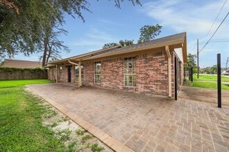 7731 Schneider St in Houston, TX - Building Photo - Building Photo