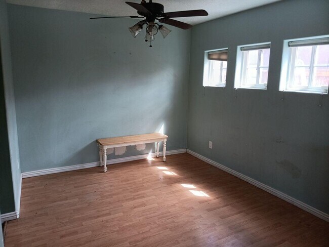 4904 Idlewilde Ln SE in Albuquerque, NM - Building Photo - Building Photo