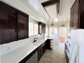 15126 Enadia Way in Los Angeles, CA - Building Photo - Building Photo