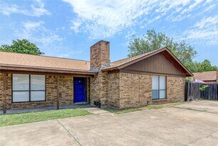 1202 Westcott Dr in Round Rock, TX - Building Photo