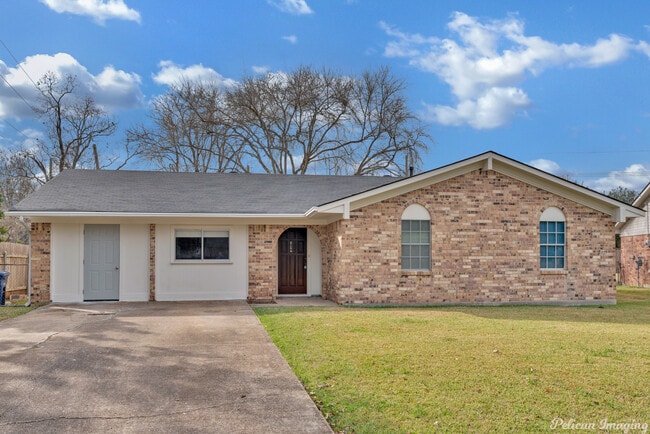 property at 11122 Parkside Dr
