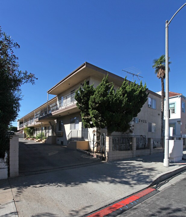 2425 Sichel St in Los Angeles, CA - Foto de edificio