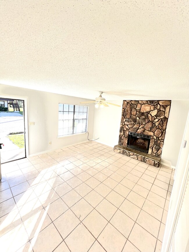700 Tumbleweed Trl, Unit 731B in Pensacola, FL - Building Photo - Building Photo