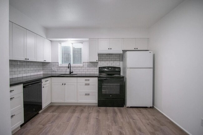 property at 361 Park Creeke Ln