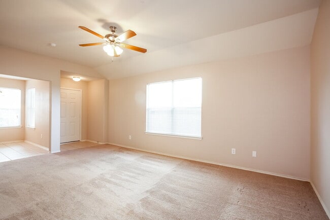 4934 Canyon Blanco Dr in Houston, TX - Building Photo - Building Photo