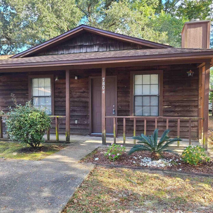 7804 Deborah Dr in Pensacola, FL - Building Photo