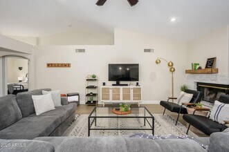 5638 E Helena Dr in Scottsdale, AZ - Building Photo - Building Photo