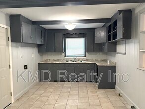 3900 Crestridge Dr in Charlotte, NC - Building Photo - Building Photo