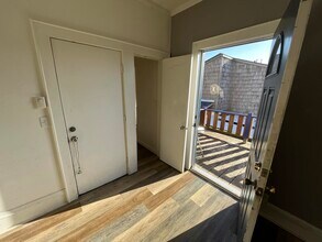 430 S Holladay Dr, Unit 6 in Seaside, OR - Foto de edificio - Building Photo