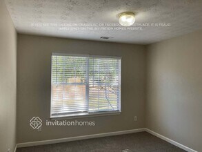 1357 Hillandale Rd in Lawrenceville, GA - Foto de edificio - Building Photo