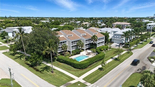 property at 1050 9th St S