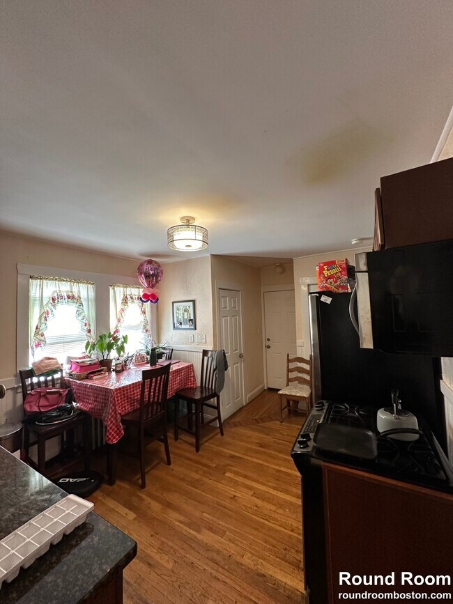62 Litchfield St, Unit 1