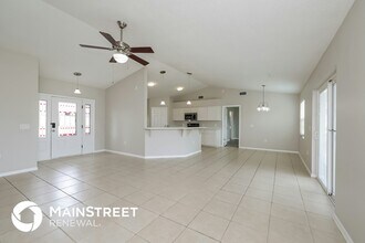 102 Ashley Loop in Davenport, FL - Building Photo - Building Photo