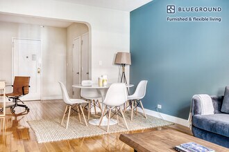 10 Downing St in New York, NY - Building Photo - Building Photo