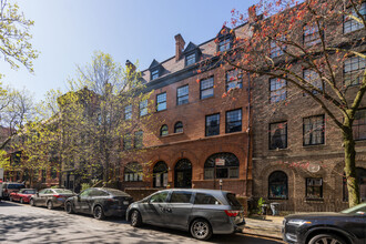 858 Carroll St in Brooklyn, NY - Building Photo - Building Photo