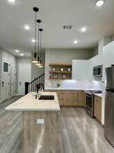 7040 Avenue N in Houston, TX - Building Photo - Building Photo