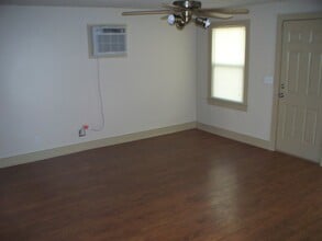 705 South St in Graham, TX - Building Photo - Building Photo