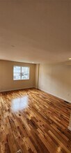 190-25 Dormans Rd in Queens, NY - Building Photo - Building Photo