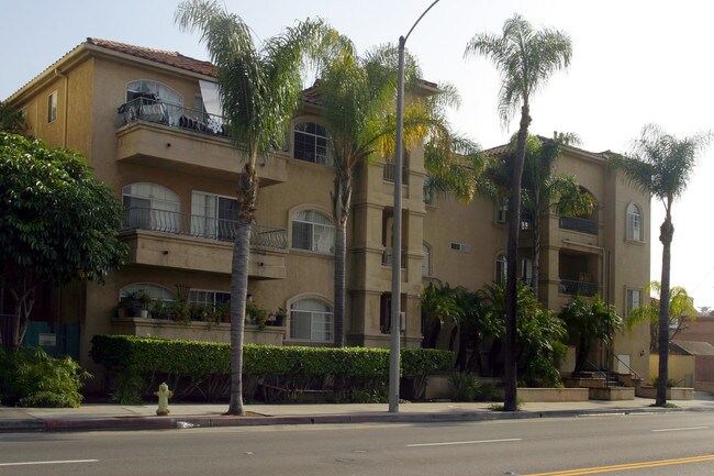 Vintage Senior Apartments in Long Beach, CA - Building Photo - Building Photo